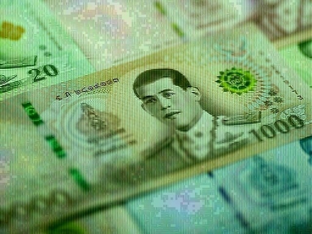 Asia currencies: Thai baht hit by political turmoil