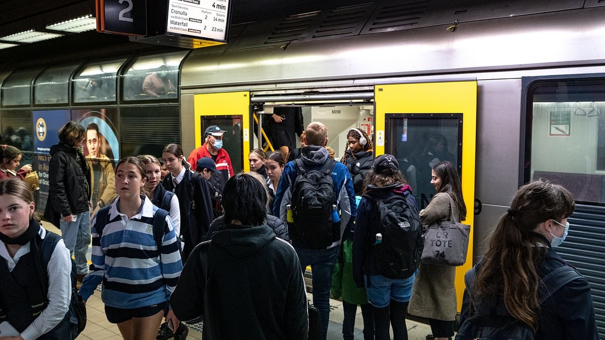 Gen Z now 'barebacking' their commutes in the latest bizarre social media trend for young workers