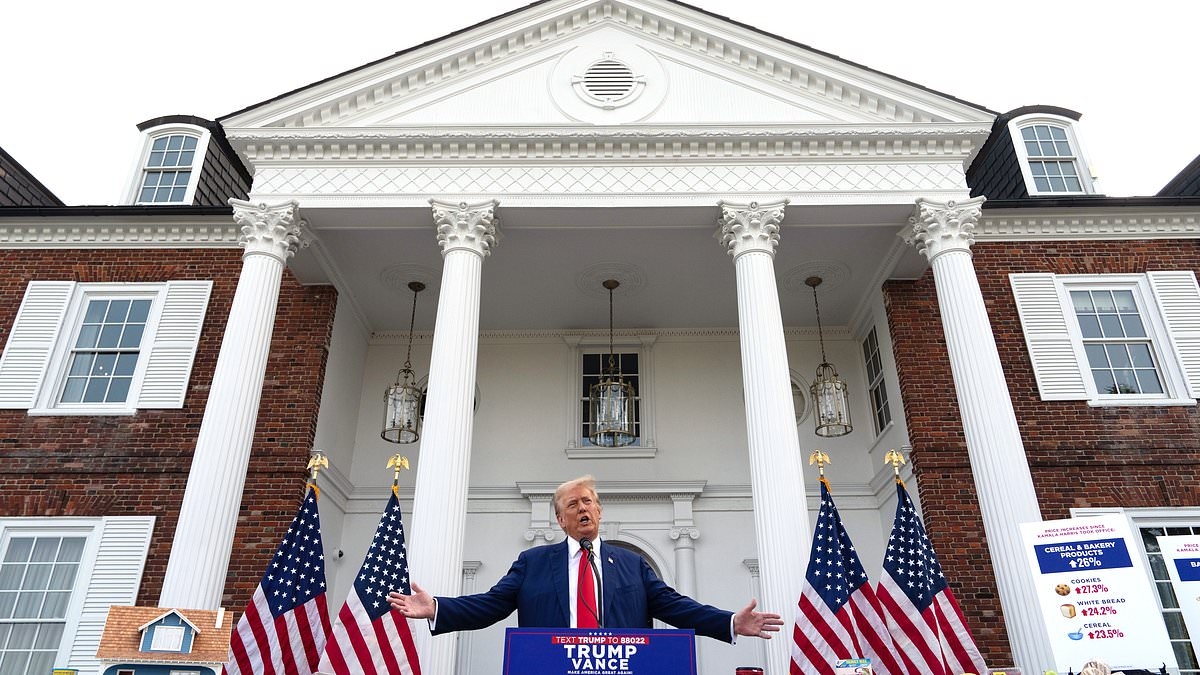 Inspectors flag health code violations at Trump's 'Summer White House'