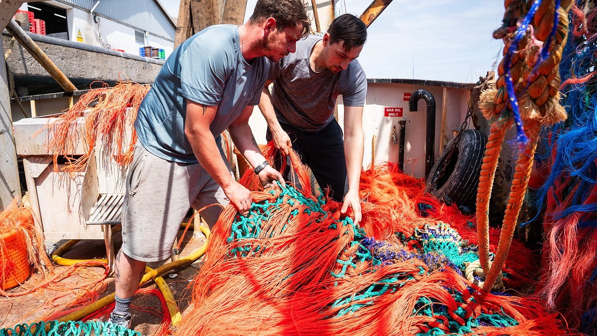 'Silent' crisis that threatens to wipe out $300 billion coastal industry