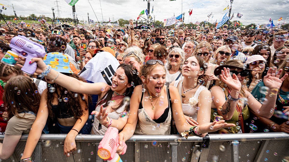 Major US music star cancels European tour as they tell fans 'it wasn't an easy decision'