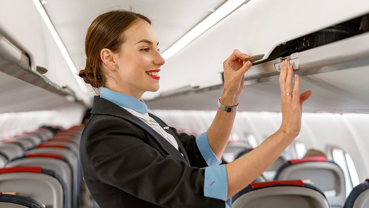 Flight attendant reveals the most disgusting habits passengers have