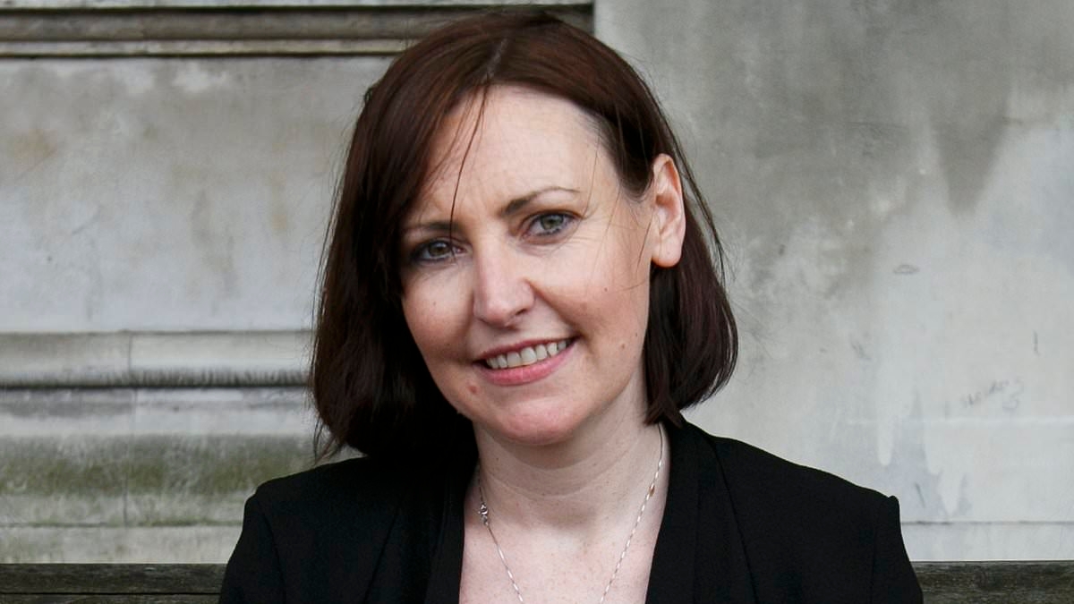 BREAKING NEWS Labour MP Vicky Foxcroft resigns over party's welfare proposals