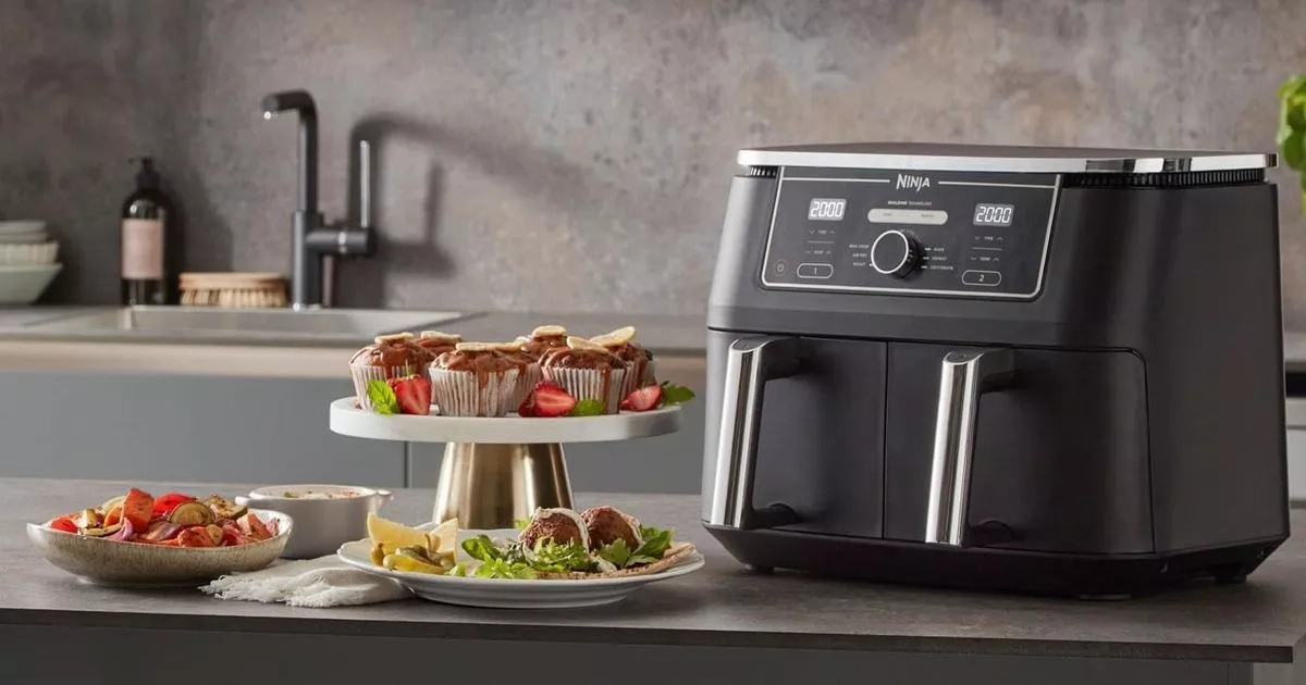 Shoppers rush to get £60 off Ninja air fryer that 'pays for itself'