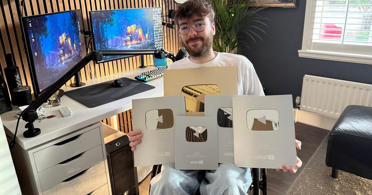 Disabled Scot quit school after making £10k a month managing Fortnite players from bedroom