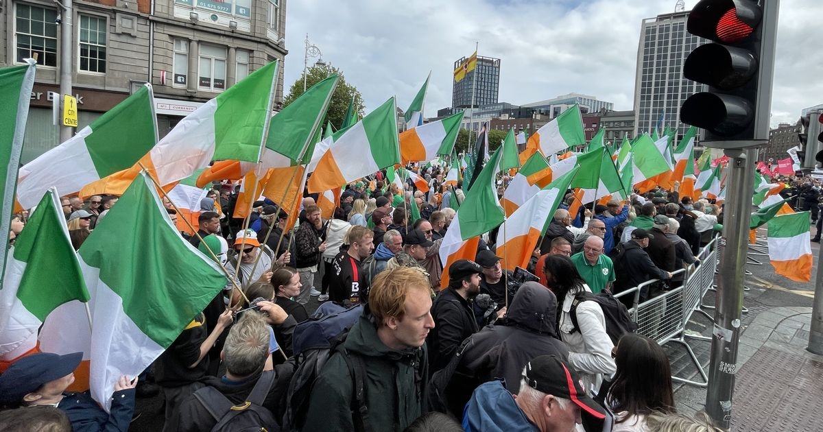 Anti-racism rally and anti-immigration demonstration held in Dublin