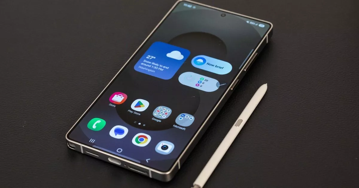 Samsung fans snap up £548 freebies as shoppers rush for £46 a month Sky deal