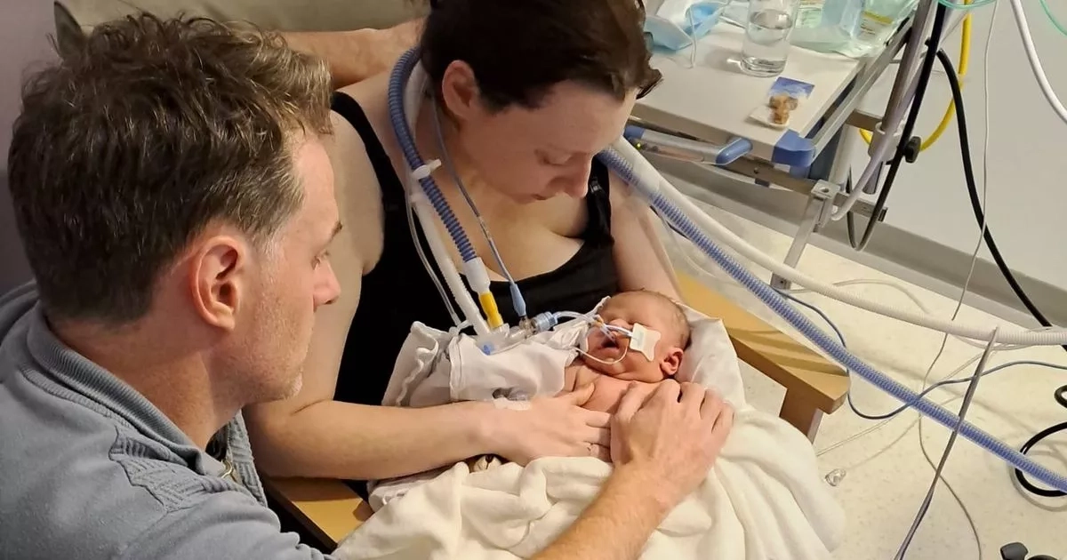 Mum's 'living nightmare' as baby died after she was 'abandoned' during labour