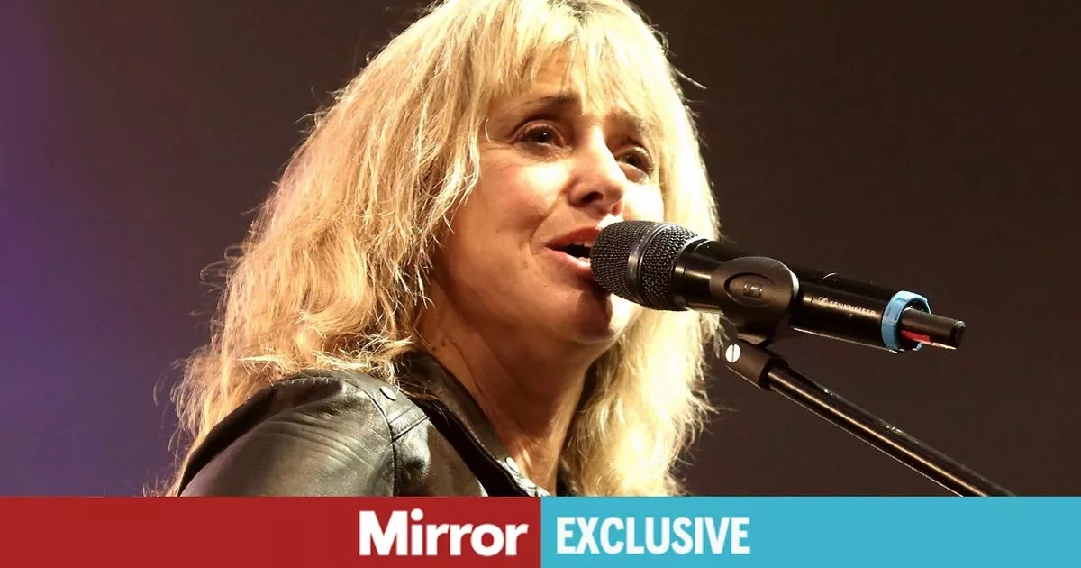 Pop icon crying as crazed fan grabs her and tries to pull off stage
