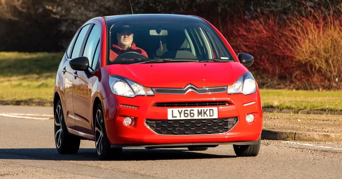 Drivers of two cars told 'stop driving' after serious fault found