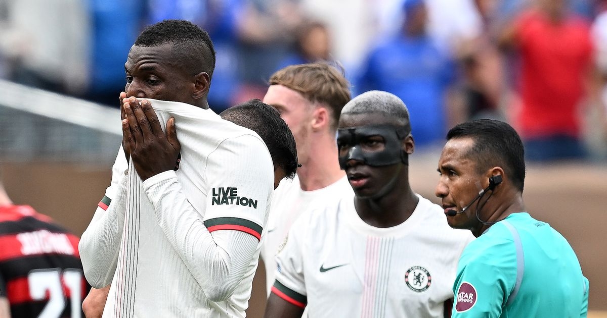 DAZN forced to apologise after Chelsea legend's rant at 'stupid' Nicolas Jackson