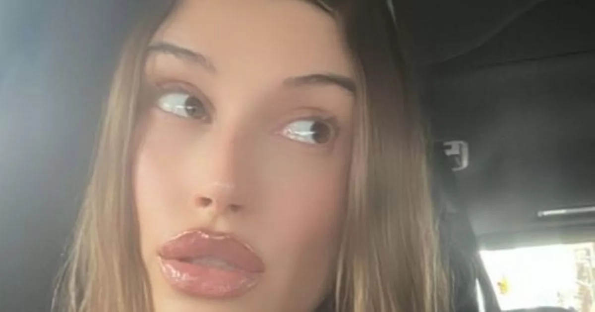 Justin Bieber's 'masking smile' as wife Hailey makes 'unusual gesture'