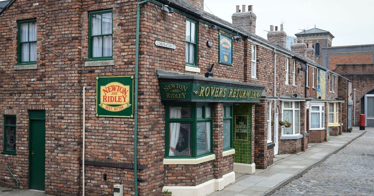 Corrie legend died penniless and on benefits after two decades on soap