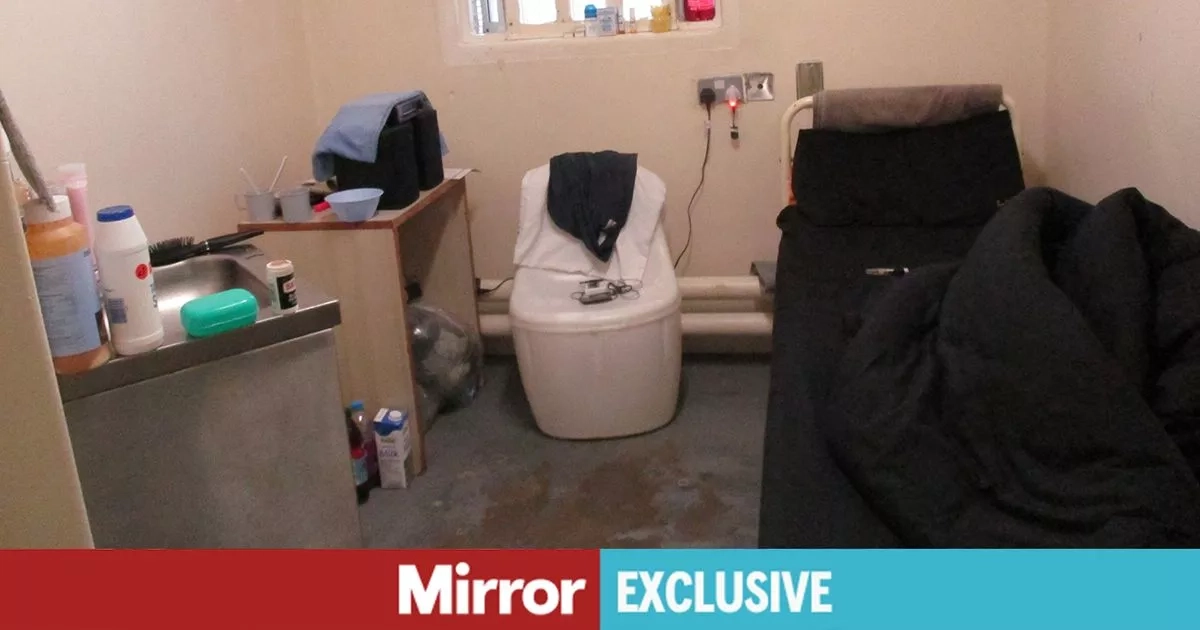 Inside prisons crisis as Keir Starmer told to 'hold his nerve' on unpopular plan
