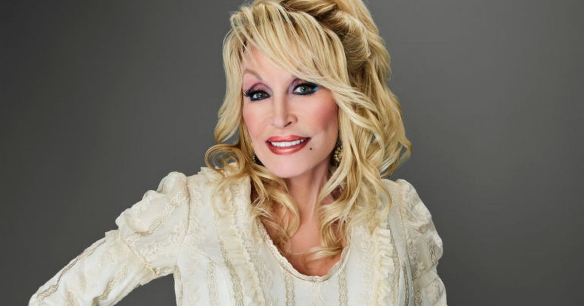 Mötley Crüe recruit Dolly Parton for new version of Home Sweet Home