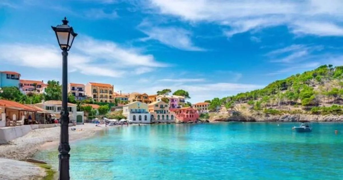 Foreign Office issues warning to Brits after explosion in this holiday hotspot