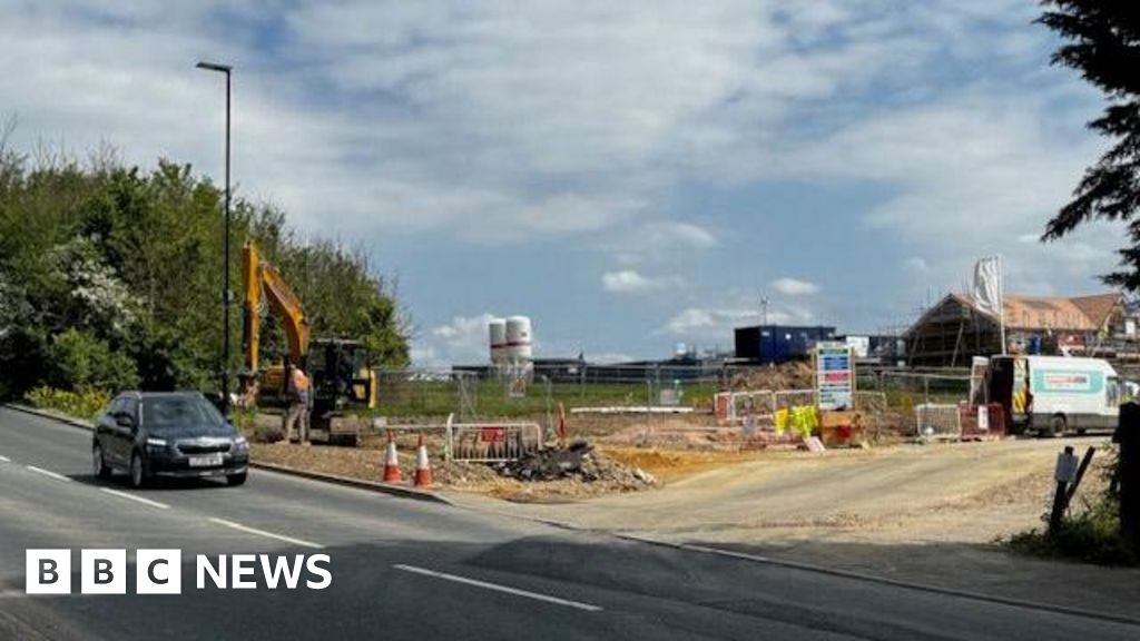 Horsebridge Hill reopens temporarily for Isle of Wight Festival