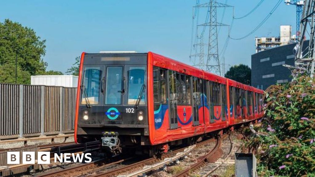 Consultation launched on Thamesmead DLR extension