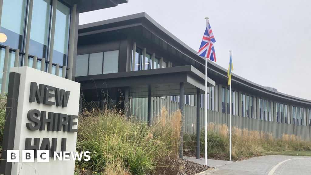 Public asked for views on Cambridgeshire councils shake-up