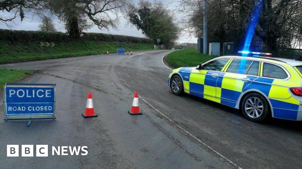 Buckinghamshire road will be closed ‘for many hours' after crash