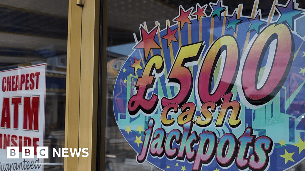Gambling centres 'failing to protect' addicts on self-exclusion