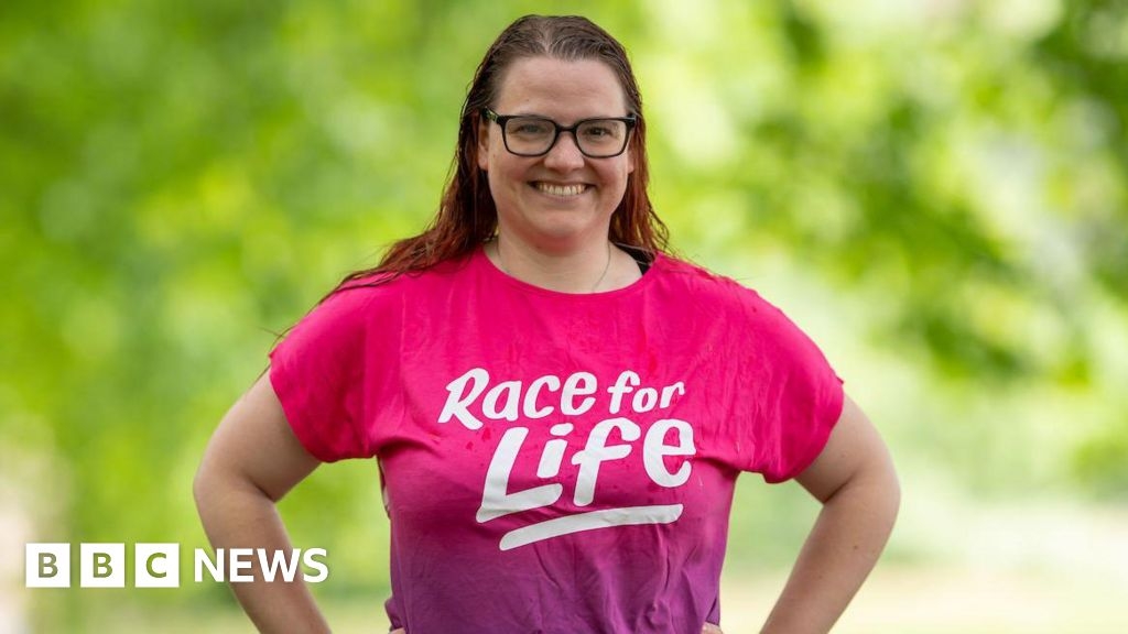 Woman to run race after thinking cancer was freshers' flu