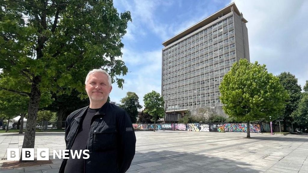 Architect aims to return '1960s vibe' to iconic Plymouth building