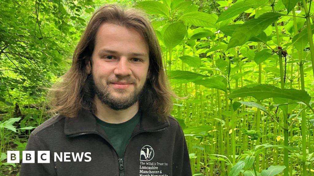 Volunteers want help to stop takeover of invasive Himalayan Balsam