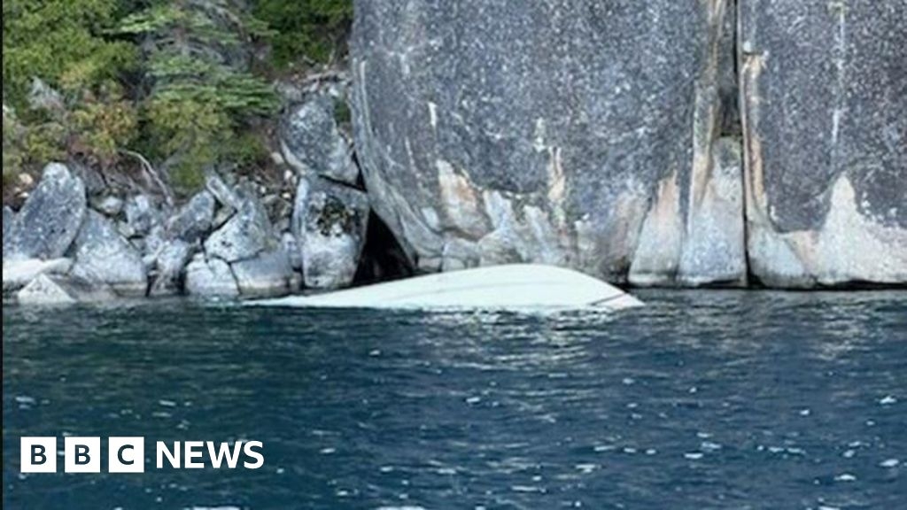 Six dead and two missing after boat flips in Lake Tahoe