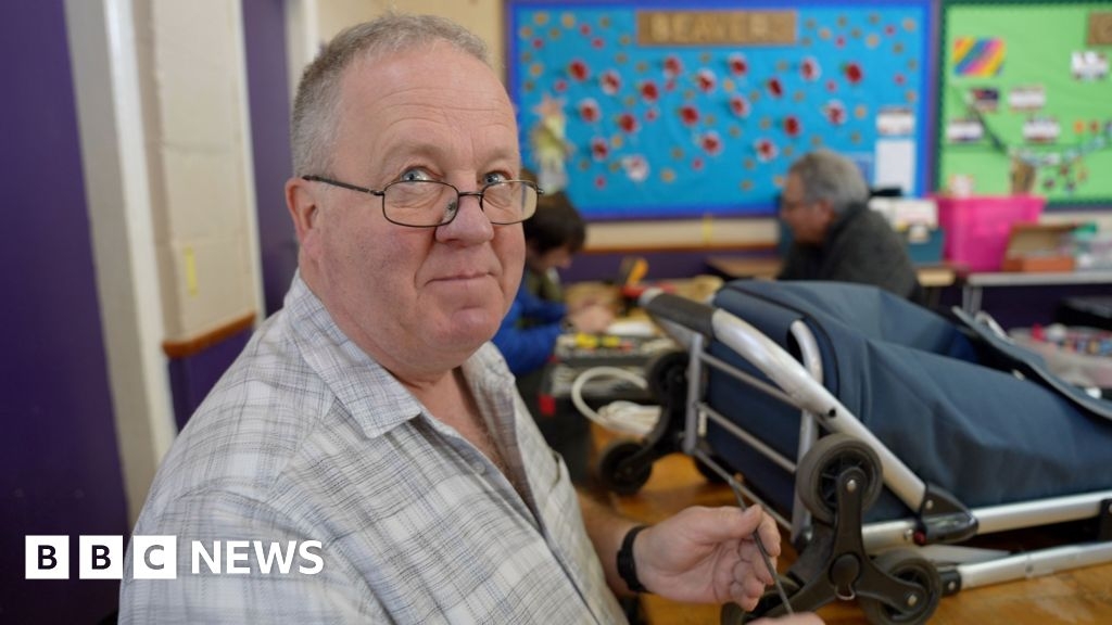 Cafe repair team in Pocklington works to end 'throwaway culture'