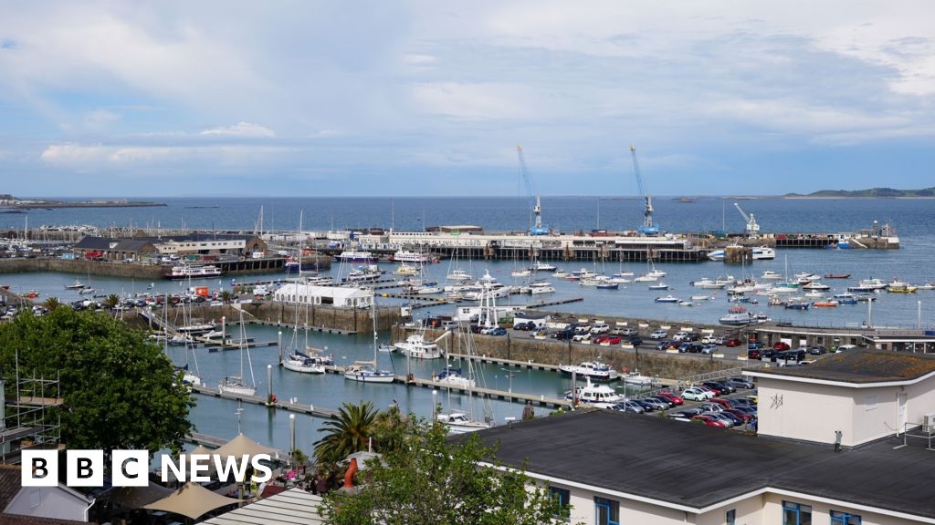 Large cargo ship towed to Guernsey after breakdown