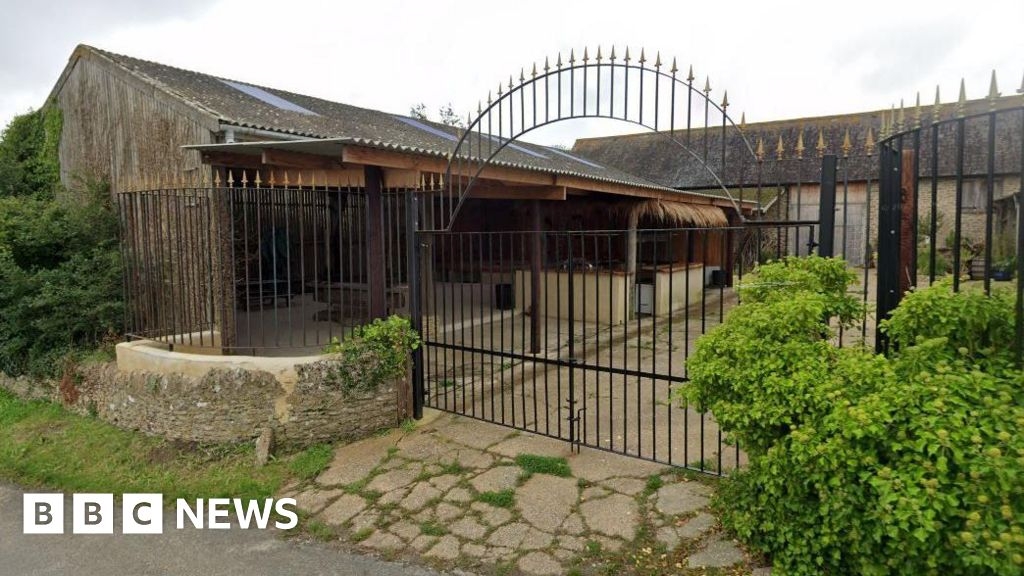 Bredy Farm in Dorset granted permission to play late night music