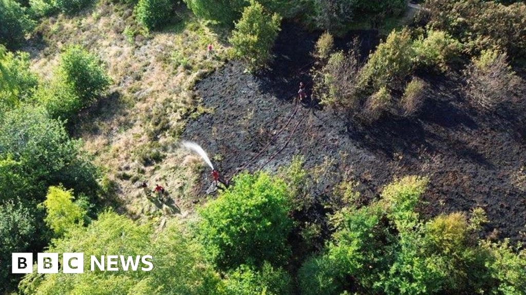 Wildfire warning after blaze breaks out at Stoke-on-Trent park