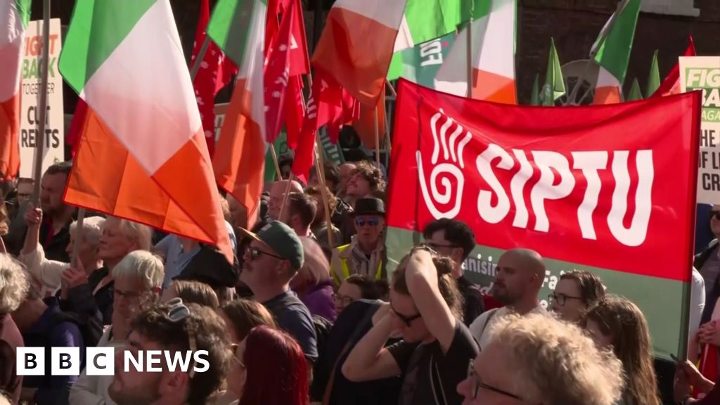 Republic of Ireland housing: Raise the Roof protest takes place outside Dáil