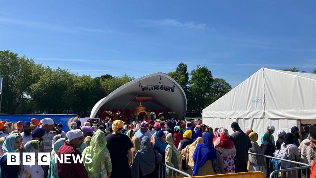 Thousands flock to Smethwick park for Vaisakhi celebrations