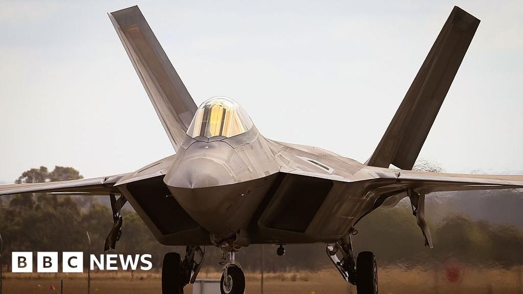 RAF Lakenheath planespotters gather as F-22 fighter jets arrive