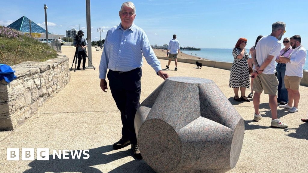 Southsea seafront sculpture returns 50 years after disappearing
