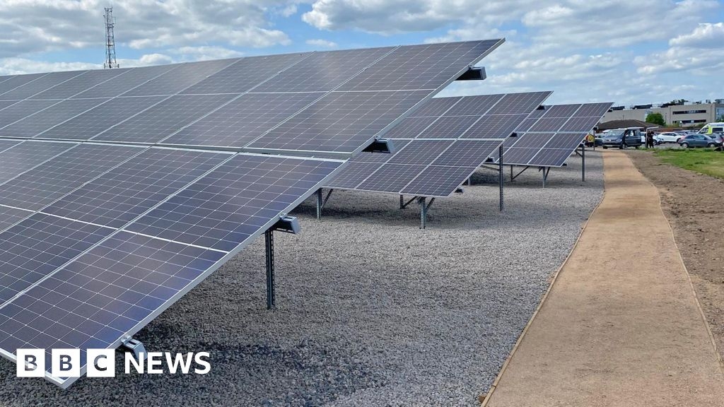 Solar farm installed at Leicestershire Police's HQ