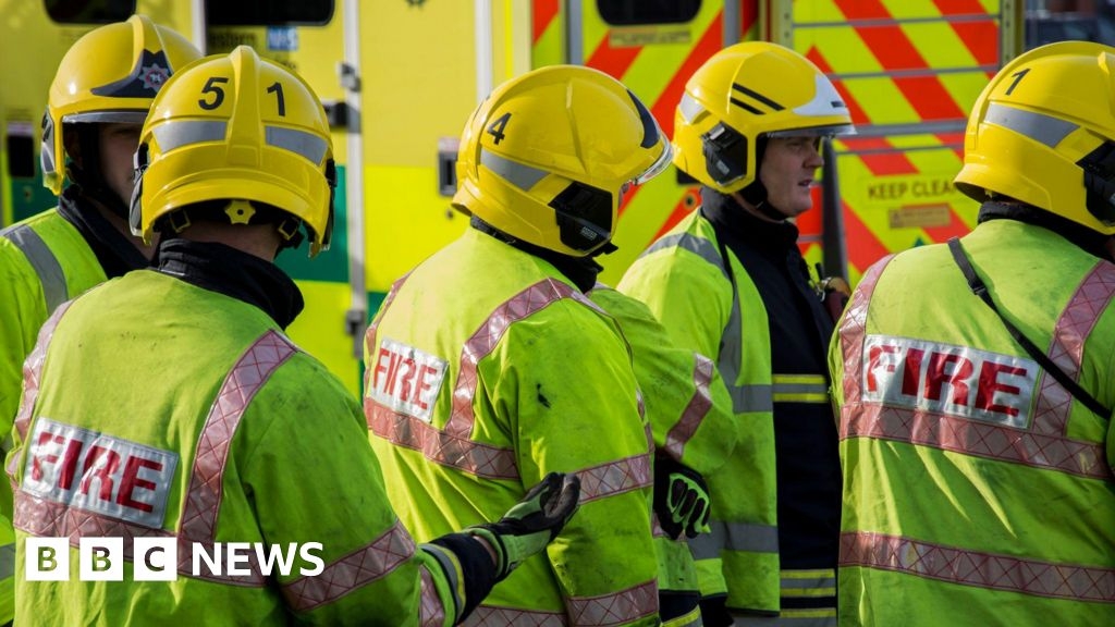 A420 shut as firefighters tackle blaze near police station