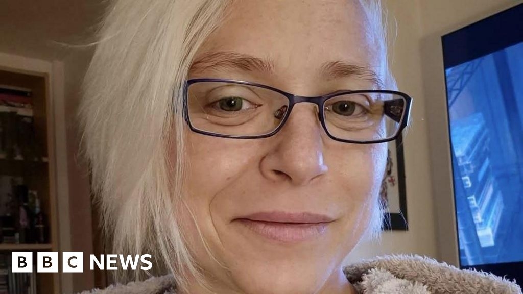 Fibromyalgia leaves Denbighshire woman in constant pain