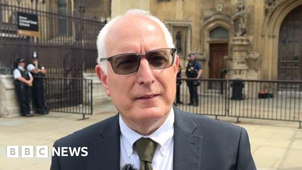 MP calls on BCP Council to organise VE Day event in Poole
