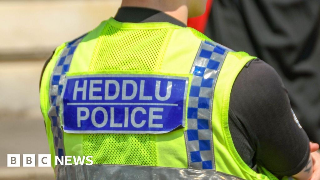 Conwy A55 tunnel vehicle fire triggers major incident