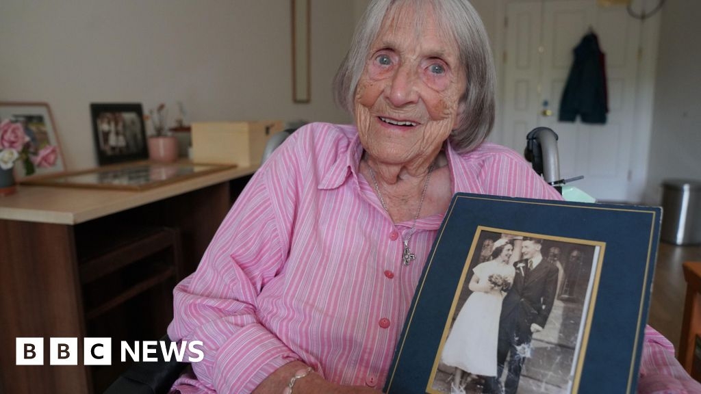 'I met my husband on VE Day 1945