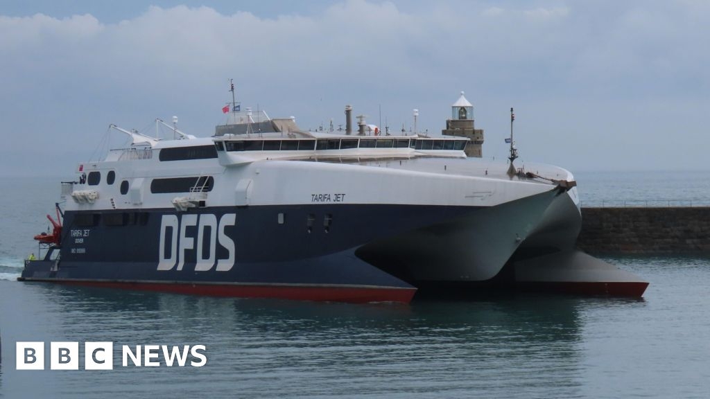 Jersey ferry firm performance rated positive, minister says