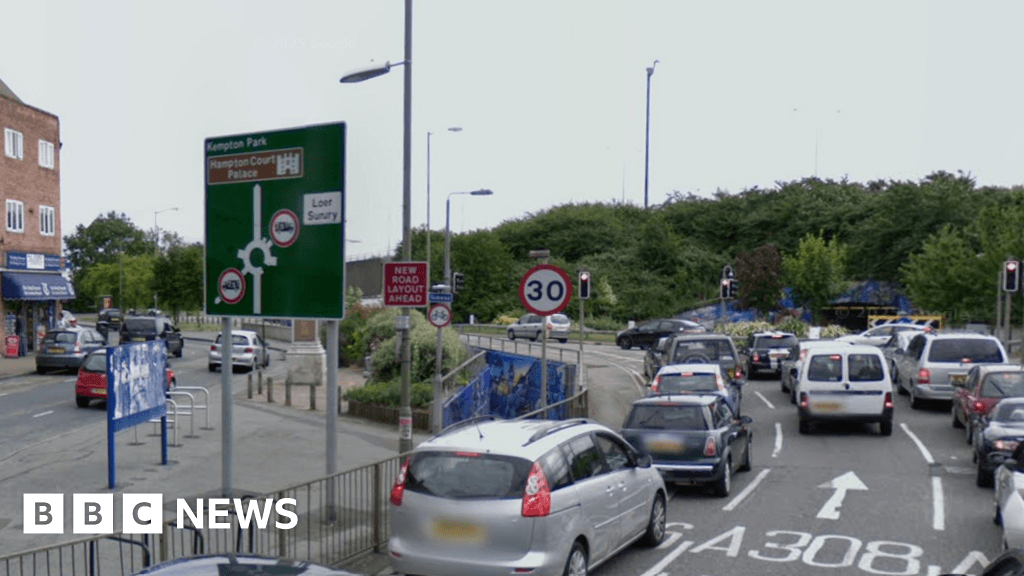 Staines: Appeal after man attacks two people in car