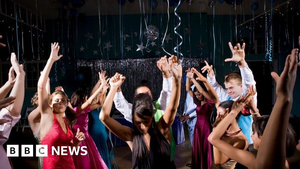 Houghton-le-Spring Kepier Academy criticised over prom tickets