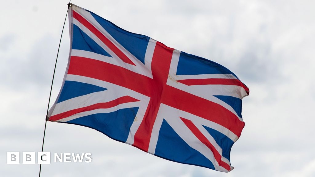 Council apologises after primary school union flag row