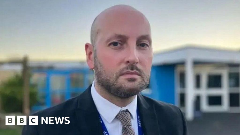 Teachers to leave Yeadon school after closure threat