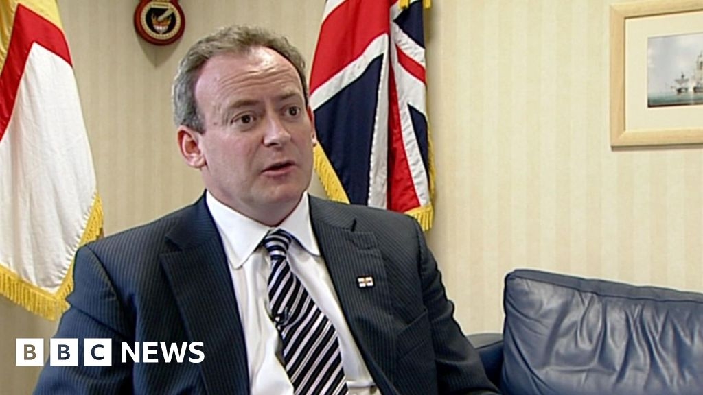 Outgoing Guernsey chief minister warns over corporate tax changes