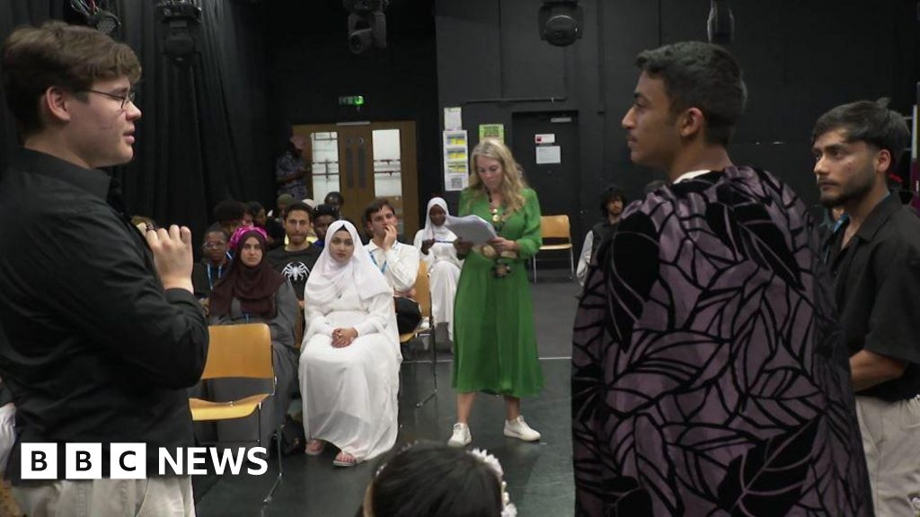 Bradford students learning English perform Shakespeare play